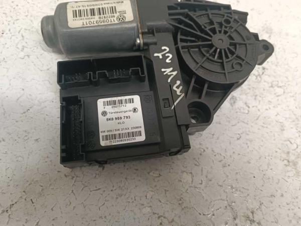 MOTEUR LEVE VITRE AVANT GAUCHE VW - Vue 2